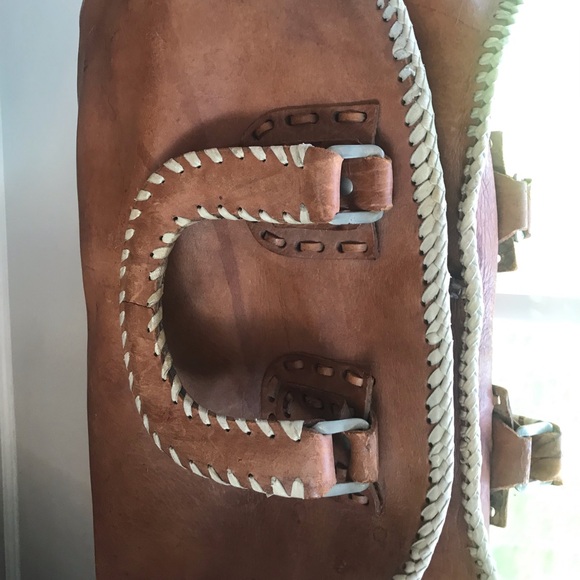 CHUI Vintage Leather Overnight Bag - Picture 4 of 5